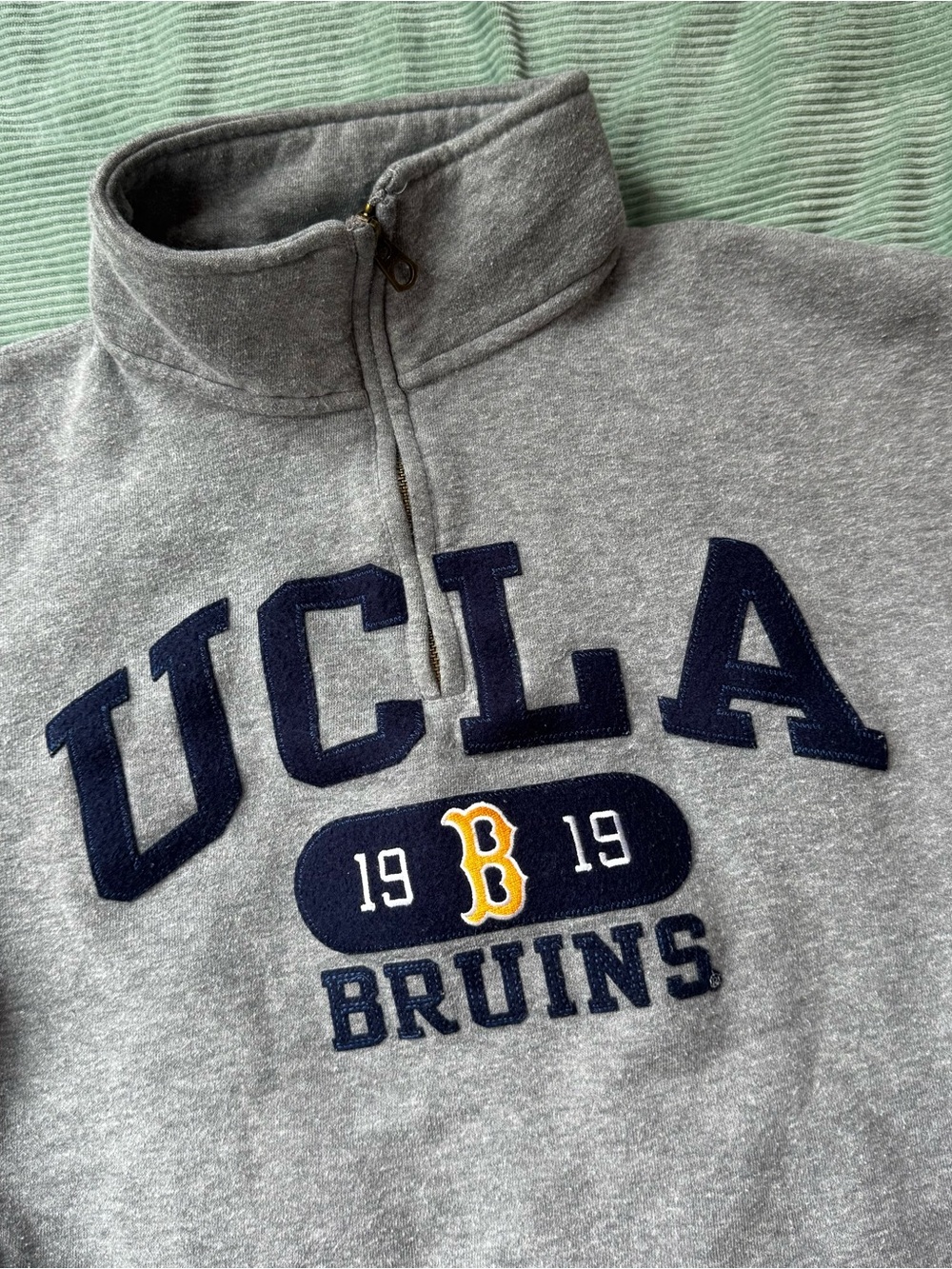 Jansport Gray UCLA Bruins quarter-Zip Crewneck with Navy & Yellow Appliqué